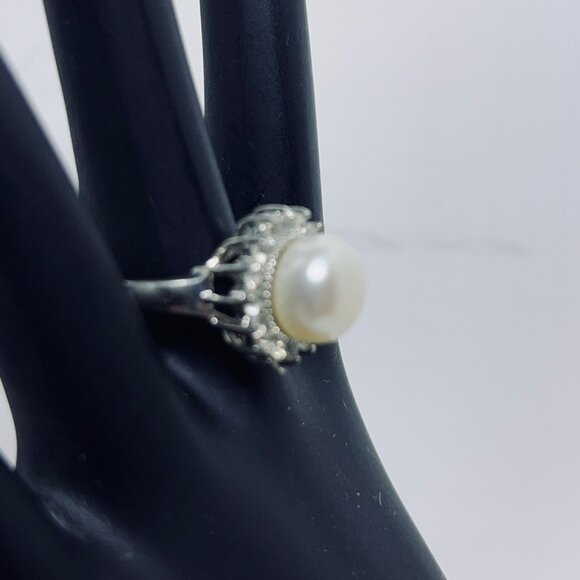 Silver Tone Faux Pearl & Clear Rhinestone Adjustable Statement Ring (R449) - Picture 4 of 9